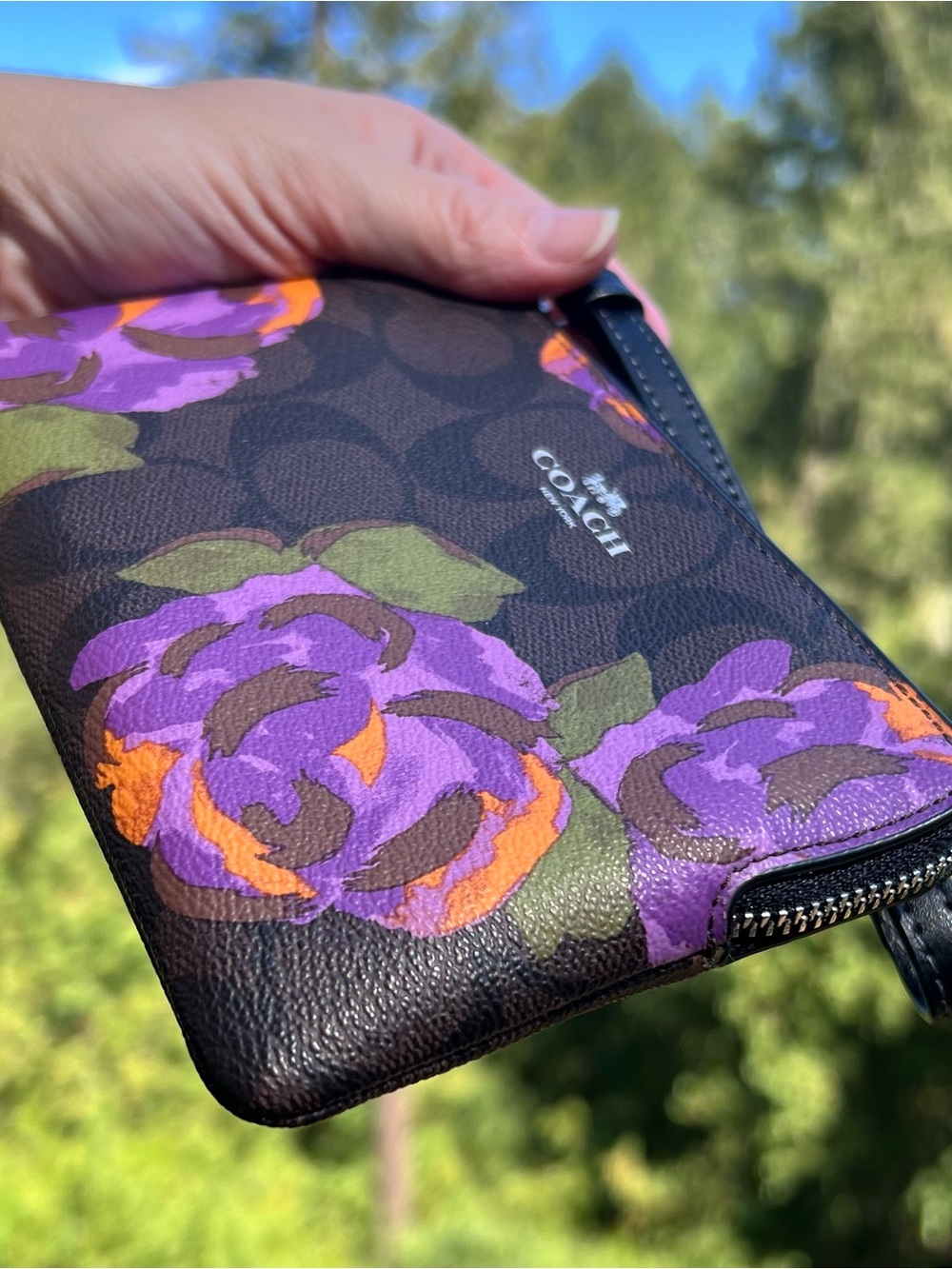 COACH Corner Zip Wristlet Wallet Signature Canvas NWT - Picture 3 of 7